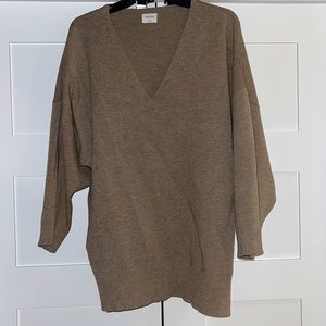 Wilfred Free Souvenir Sweater. Heathered Taupe. Size 3